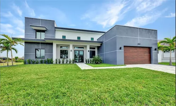 6014 Cypress LN, Bonita Springs, FL 34134