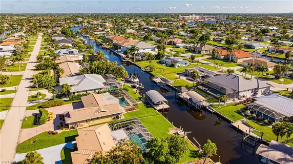 Cape Coral, FL 33904,5279 Stratford CT