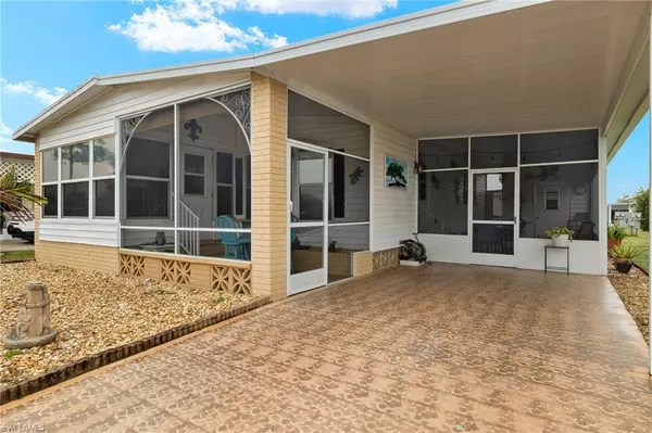 North Fort Myers, FL 33917,788 Roses LN