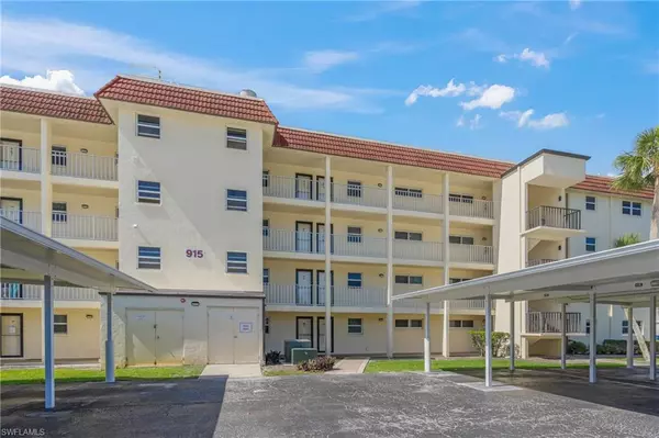 Sarasota, FL 34242,915 Beach RD #215