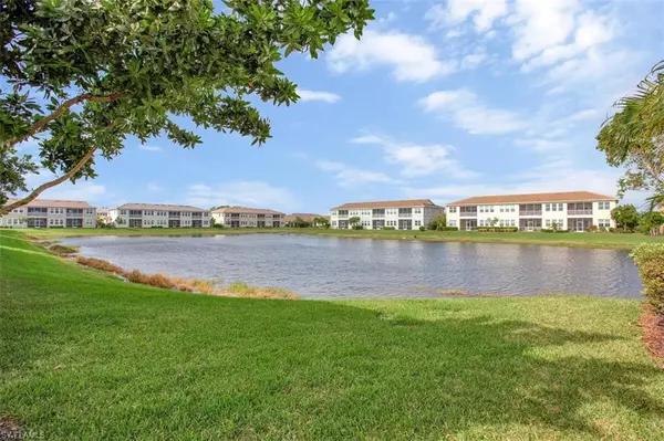 Naples, FL 34112,4713 Arboretum CIR #202