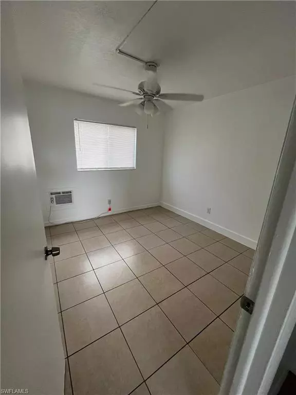 Fort Myers, FL 33901,2452 Stella ST #203