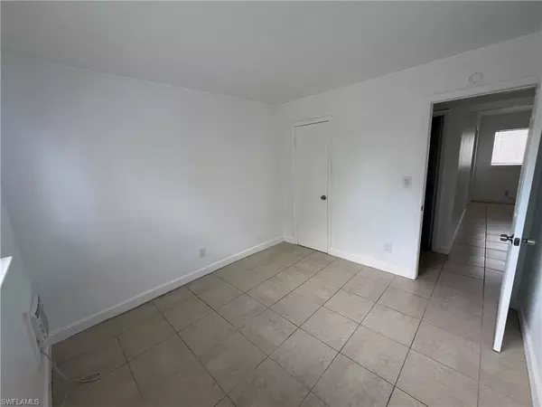 Fort Myers, FL 33901,2452 Stella ST #205