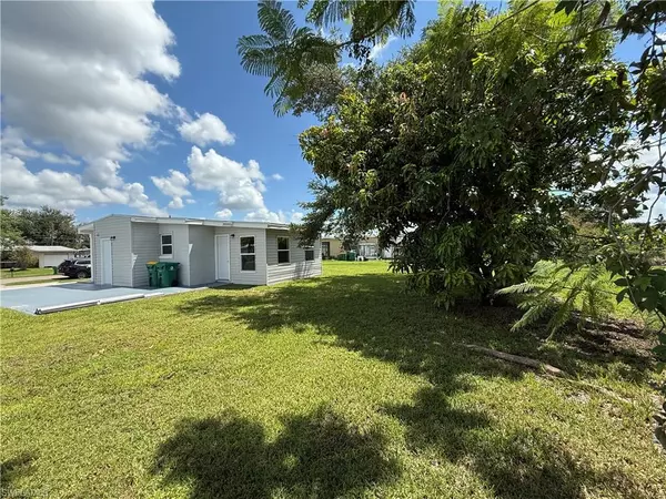 Port Charlotte, FL 33952,21203 Meehan AVE