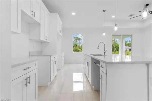 Lehigh Acres, FL 33974,718 Foxtail ST E