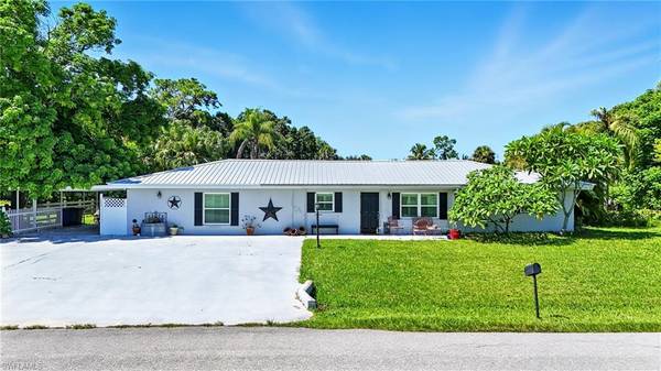 16090 Old Olga RD, Alva, FL 33920