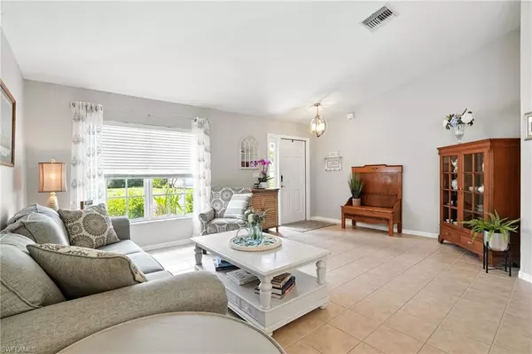 Fort Myers, FL 33908,9740 Gladiolus Bulb LOOP