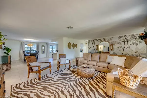 Cape Coral, FL 33990,1220 SE 19th LN