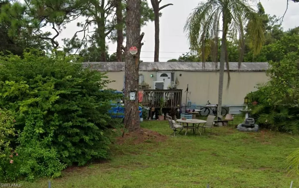 North Fort Myers, FL 33917,8336 Breeze DR