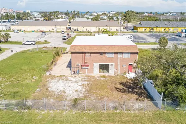 Fort Myers Beach, FL 33931,880 Buttonwood DR #A-E