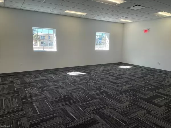 Fort Myers Beach, FL 33931,6061 Estero BLVD