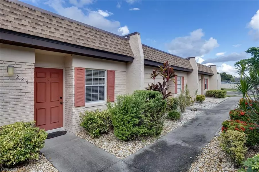 6300 S Pointe BLVD #227, Fort Myers, FL 33919