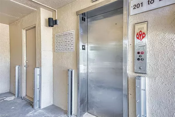 Sanibel, FL 33957,1246 Fulgur ST #207