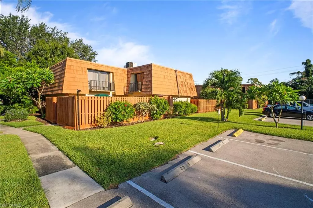 Fort Myers, FL 33907,1703 park meadows DR