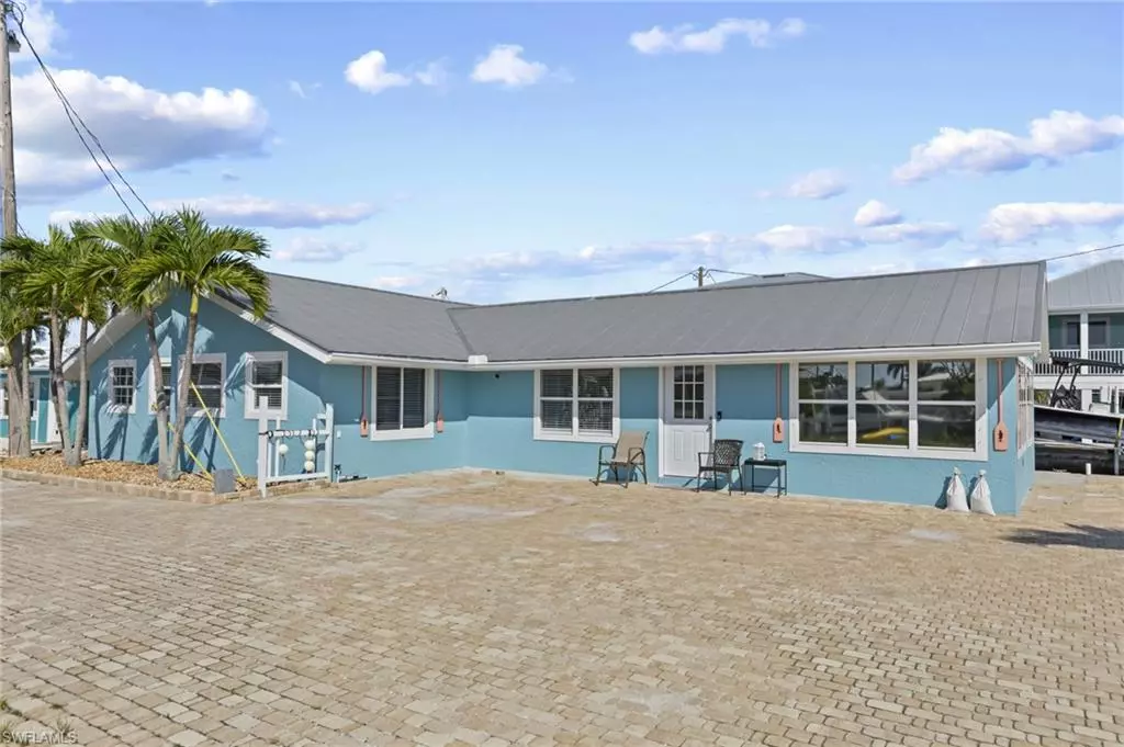 Matlacha, FL 33993,2669 Coco Plum DR
