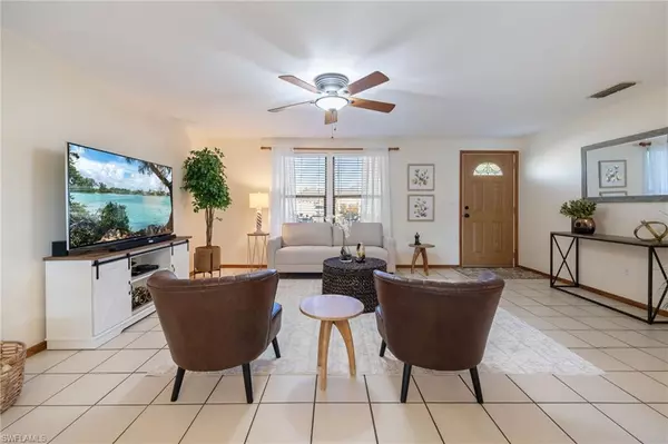 Cape Coral, FL 33914,2713 SW 12th PL