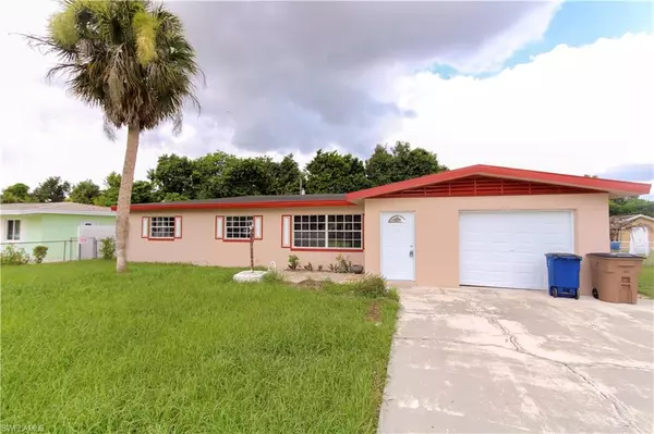 Fort Myers, FL 33905,382 Ottumwa AVE