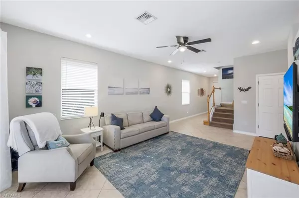 Estero, FL 33928,20007 Larino LOOP