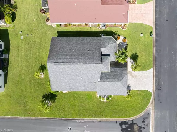 North Fort Myers, FL 33917,3820 Ponytail Palm CT