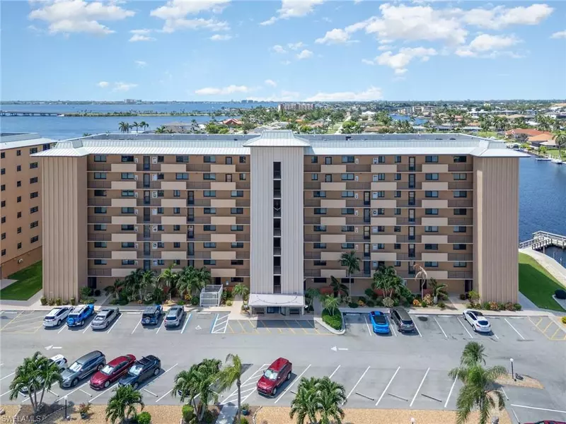 4260 SE 20th PL #802, Cape Coral, FL 33904