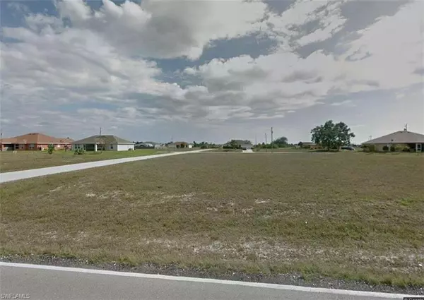 500 Kismet PKWY W, Cape Coral, FL 33993