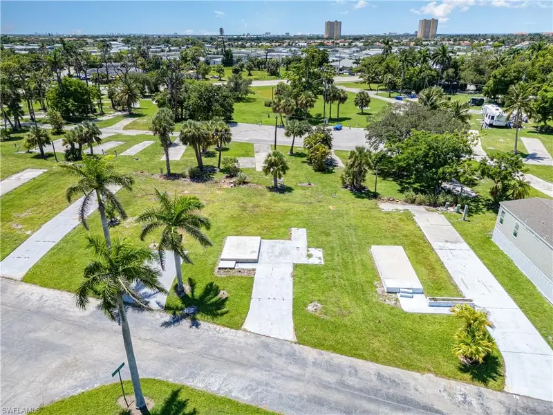 77 Birch BLVD, Fort Myers, FL 33908