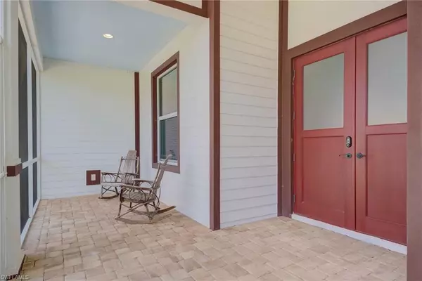 Alva, FL 33920,18111 Riverchase CT