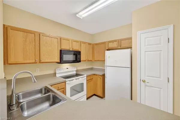 Lehigh Acres, FL 33971,11736 Eros RD