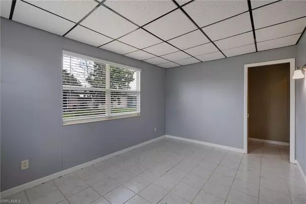 Lehigh Acres, FL 33936,2205 Croton CT