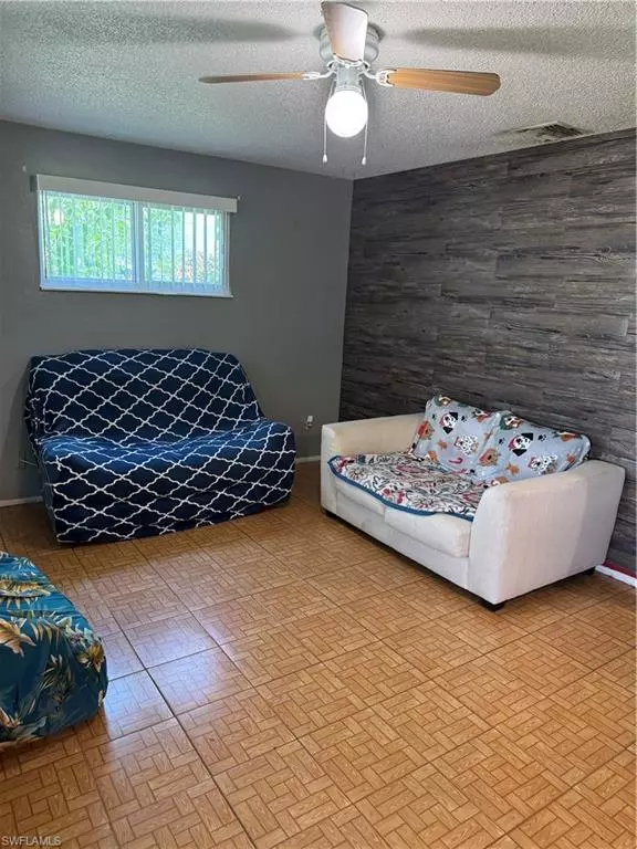 Lehigh Acres, FL 33936,2252 11th CT