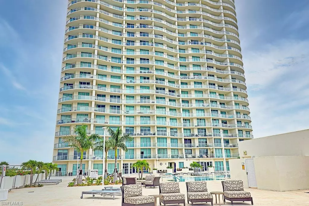 Fort Myers, FL 33916,3000 Oasis Grand BLVD #505