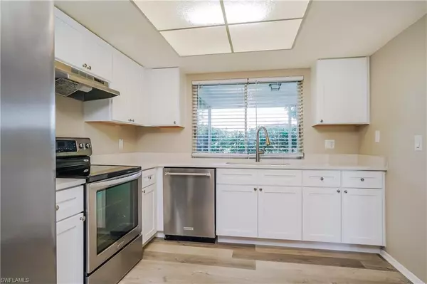 Cape Coral, FL 33990,1707 SE 8th ST