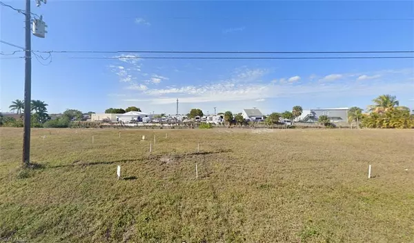Cape Coral, FL 33990,1020 SE 13th AVE
