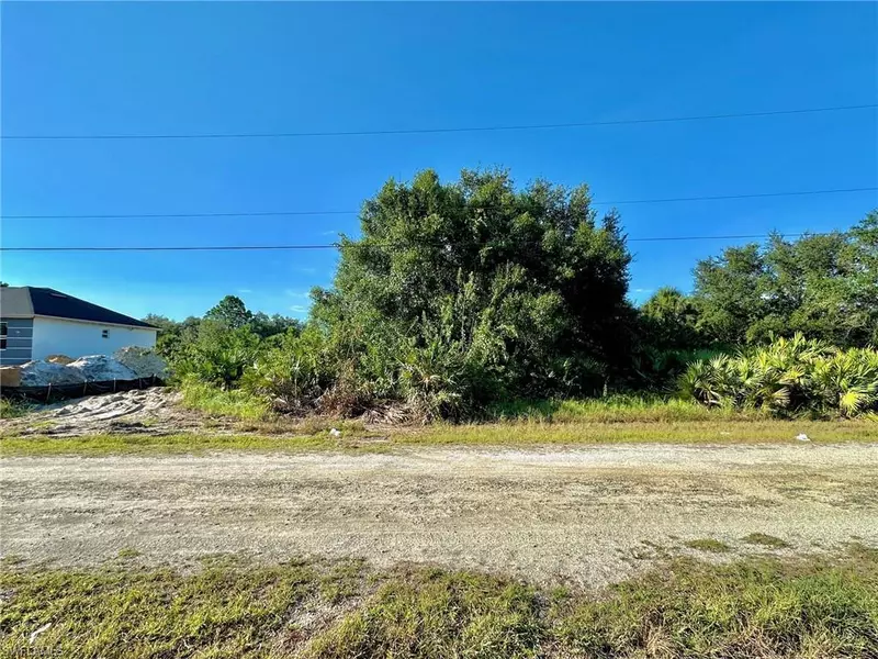 16 W 18th ST, Lehigh Acres, FL 33972