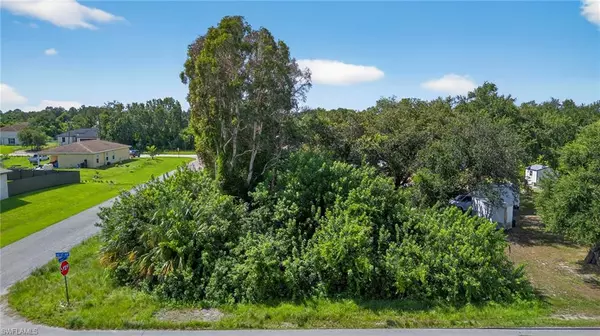 3001 42nd ST SW, Lehigh Acres, FL 33976