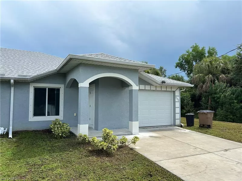 2225/2227 Snead DR, Lehigh Acres, FL 33973