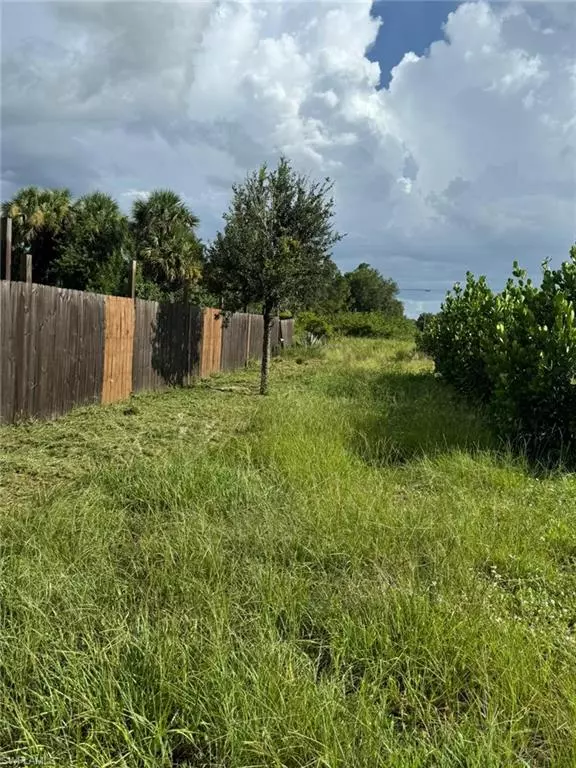 Lehigh Acres, FL 33972,1802 Fitch AVE