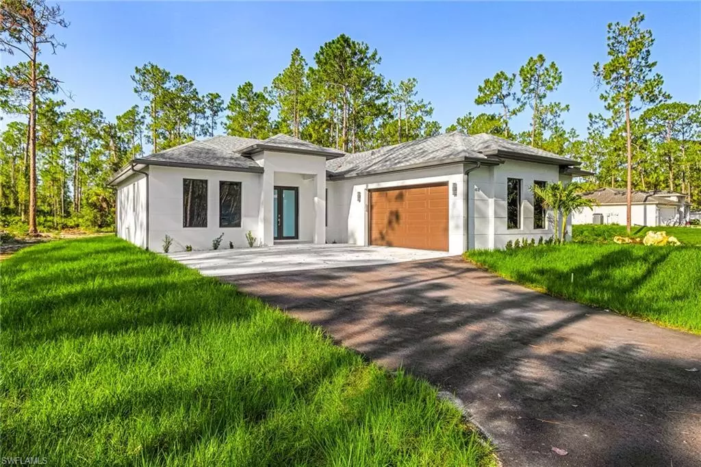 Naples, FL 34117,4706 26th AVE SE