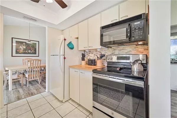 Fort Myers, FL 33919,8366 Charter Club CIR #8