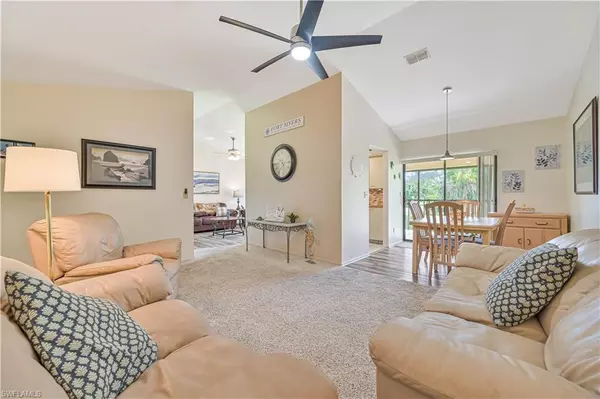 8366 Charter Club CIR #8, Fort Myers, FL 33919