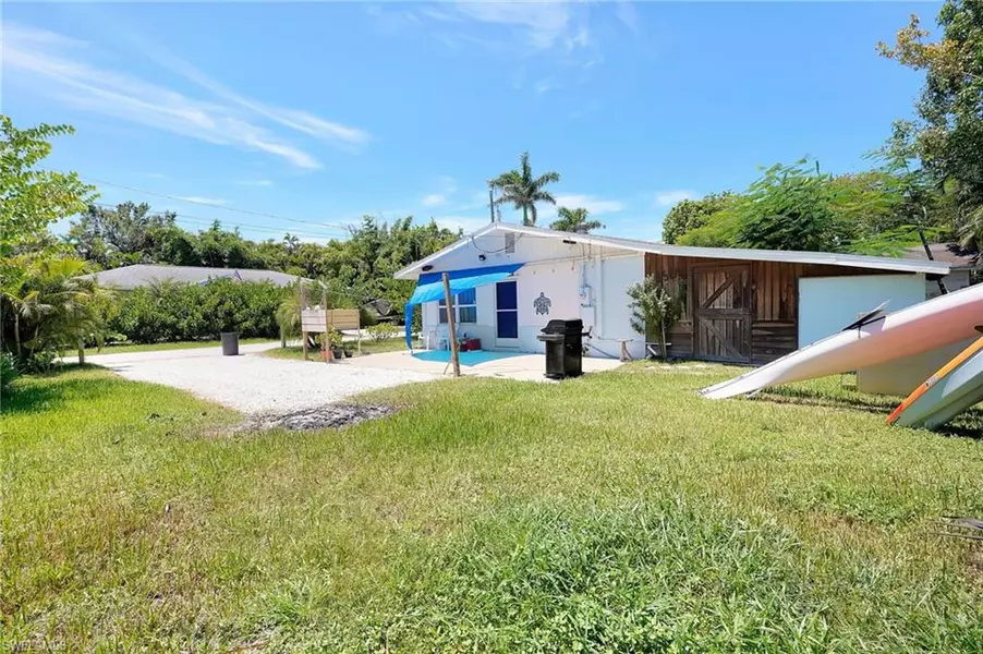 7462 Pentz RD, Bokeelia, FL 33922