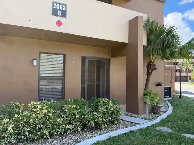 2063 W Lakeview BLVD #B2, North Fort Myers, FL 33903