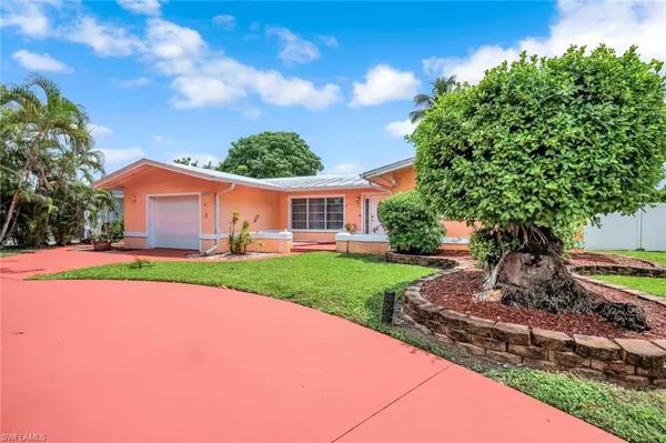 Cape Coral, FL 33904,5333 Cocoa CT