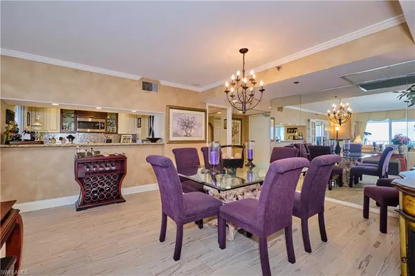 Naples, FL 34108,5550 Heron Point DR #1601