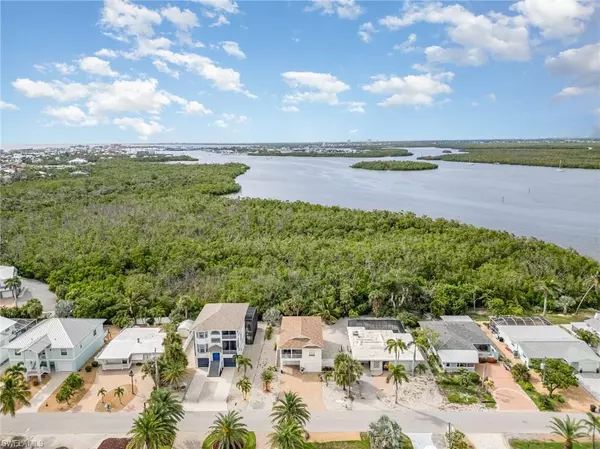 Fort Myers Beach, FL 33931,401 Donora BLVD