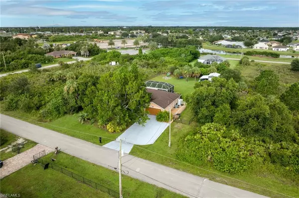 Lehigh Acres, FL 33972,705 Magnolia AVE