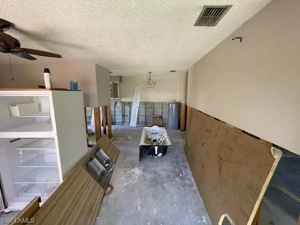 North Fort Myers, FL 33903,1165 Palm AVE #1C