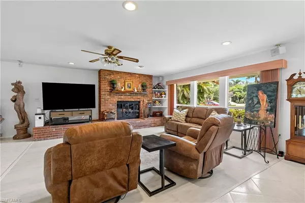 Fort Myers, FL 33919,1334 Longwood DR