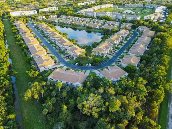 Fort Myers, FL 33919,8350 Village Edge CIR #4