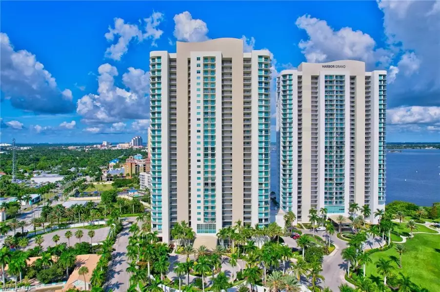 3000 Oasis Grand BLVD #2405, Fort Myers, FL 33916